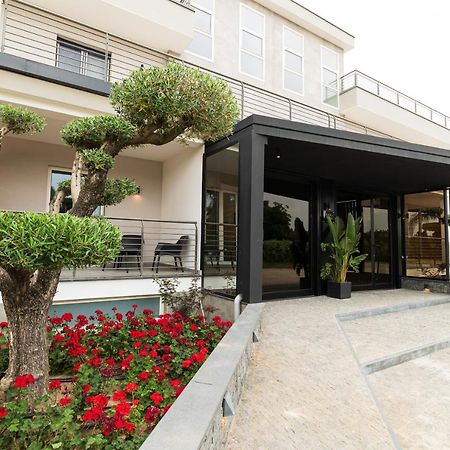 Dimora Delle Rose Agriresort Brusciano ภายนอก รูปภาพ